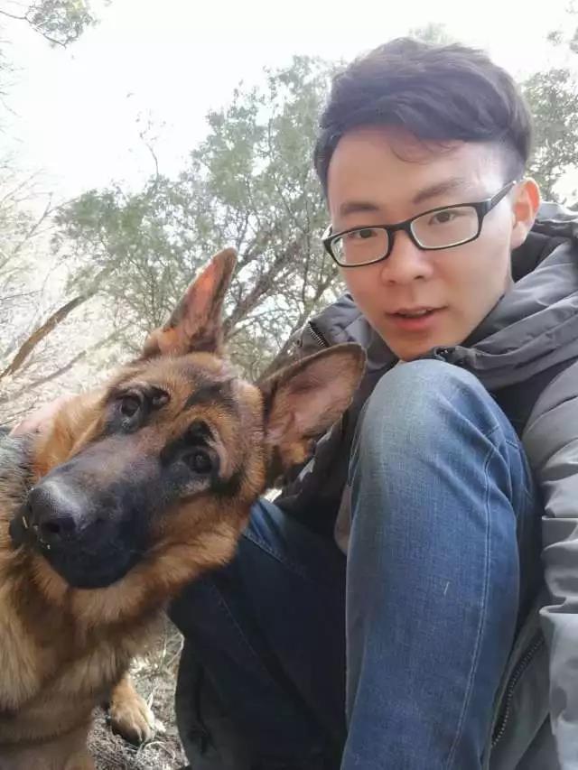 5ac86fb2c693012474fc9fc421e07c14.jpg 周其飞2.jpg