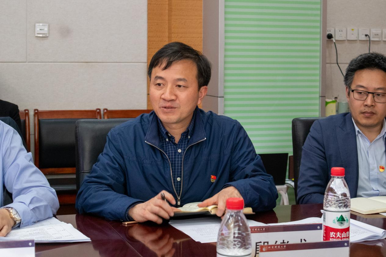 0935a3cb32a4c94d4e2bf465f0bf137d.png 0935a3cb32a4c94d4e2bf465f0bf137d.png